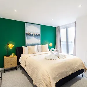 the-grand-at-regent-hill.brighton-hotels-england.com/